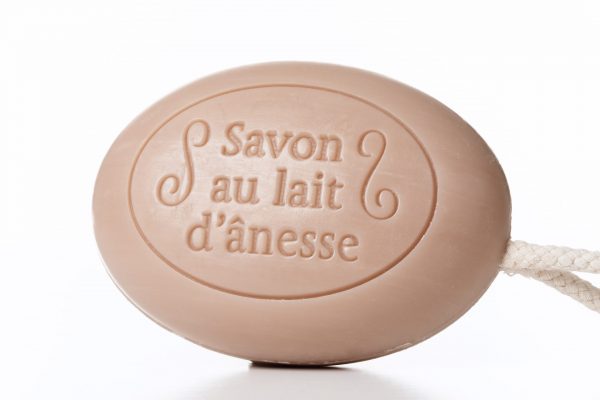 Savon au lait d'ânesse avec corde, parfum ambre 200g – Image 2