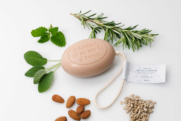 Savon au lait d'ânesse avec corde, parfum ambre 200g – Image 4